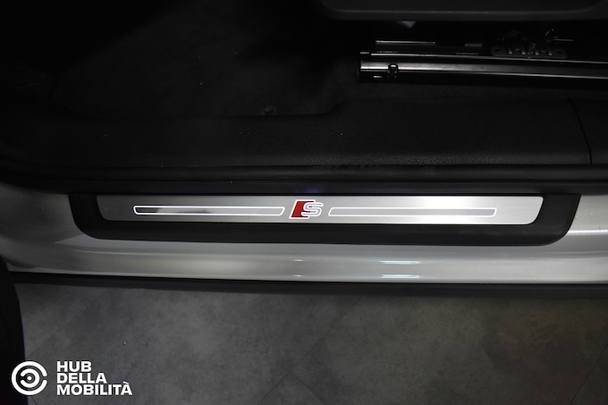 AUDI Q3 SPB 40 TDI quattro S tronic S line edition